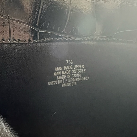 Women’s Who What Wear Black Croc-Embossed Pointed Toe Ankle Boots Size 7.5 - Picture 6 of 6